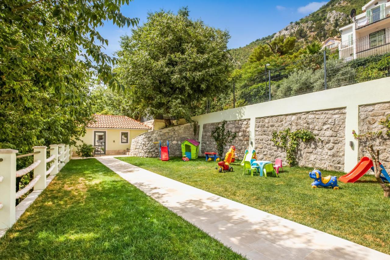 Dekaderon Lux Apartments Kotor Dış mekan fotoğraf