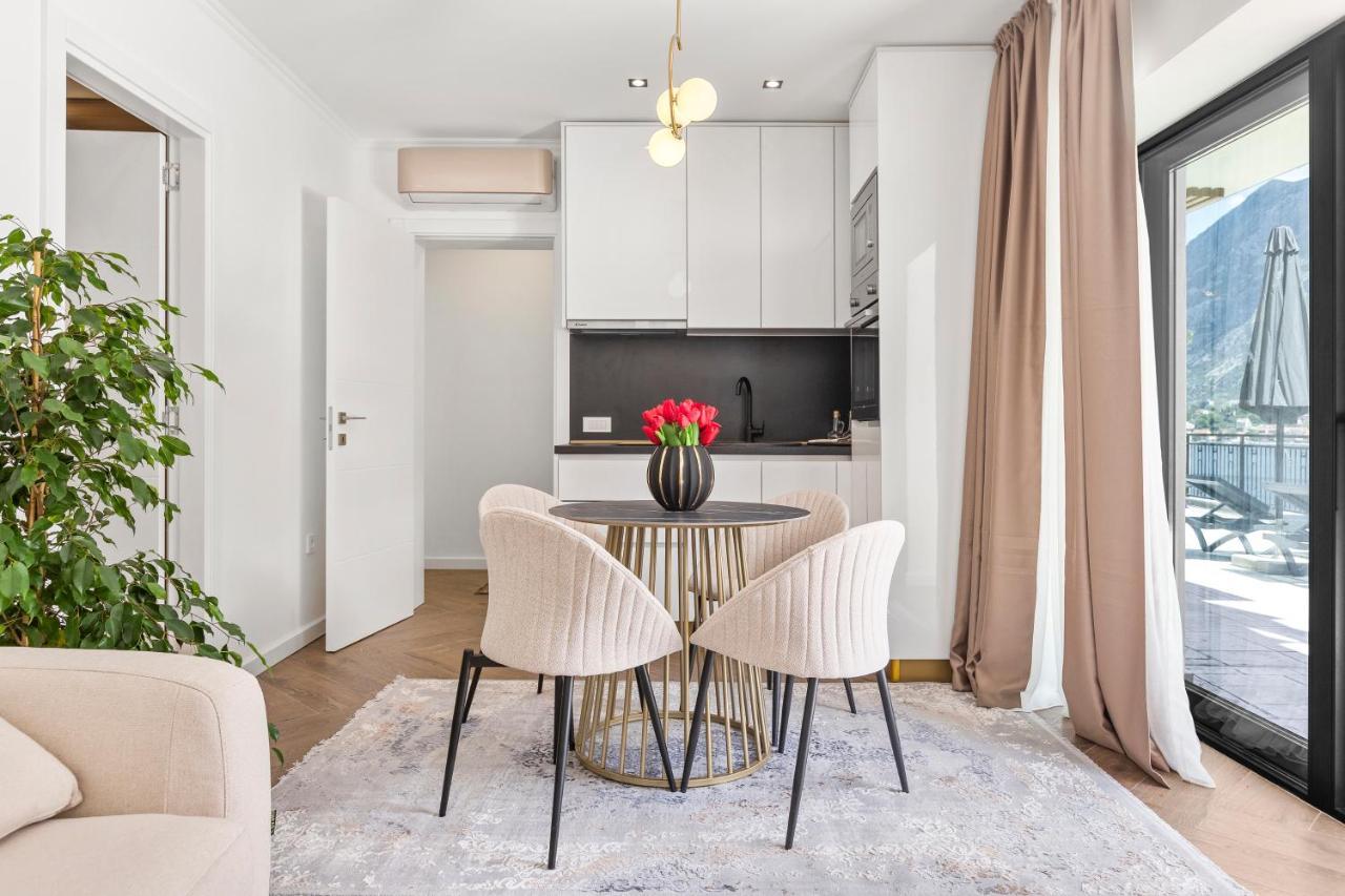 Dekaderon Lux Apartments Kotor Dış mekan fotoğraf