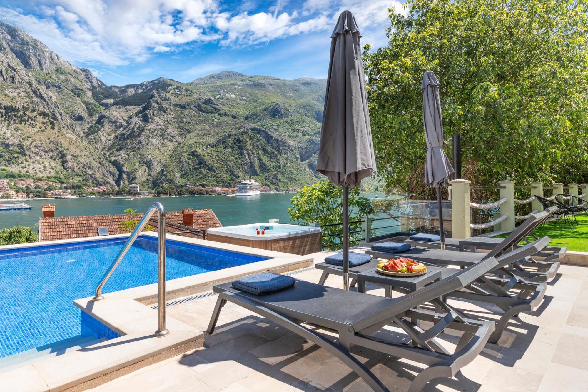 Dekaderon Lux Apartments Kotor Dış mekan fotoğraf