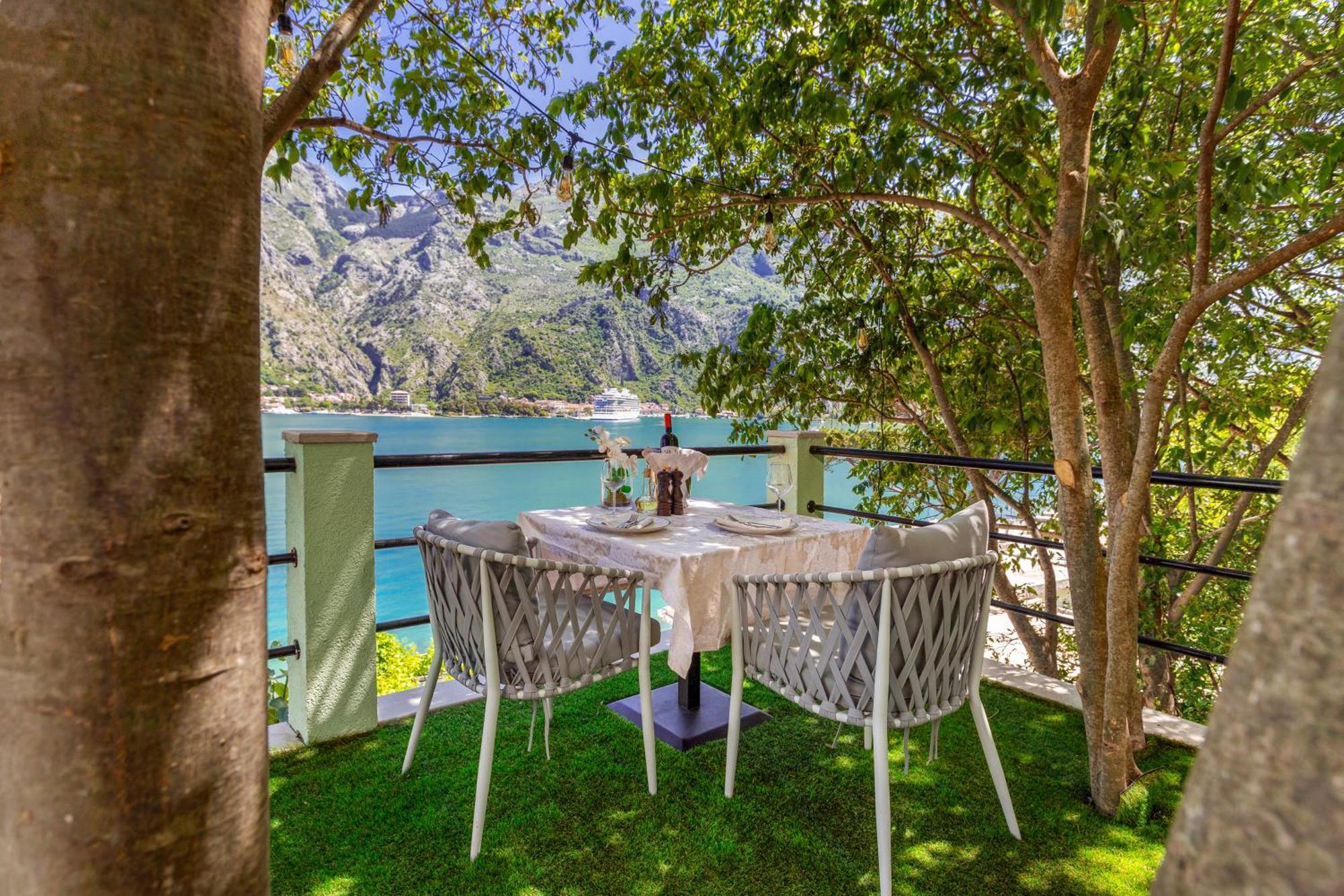 Dekaderon Lux Apartments Kotor Dış mekan fotoğraf