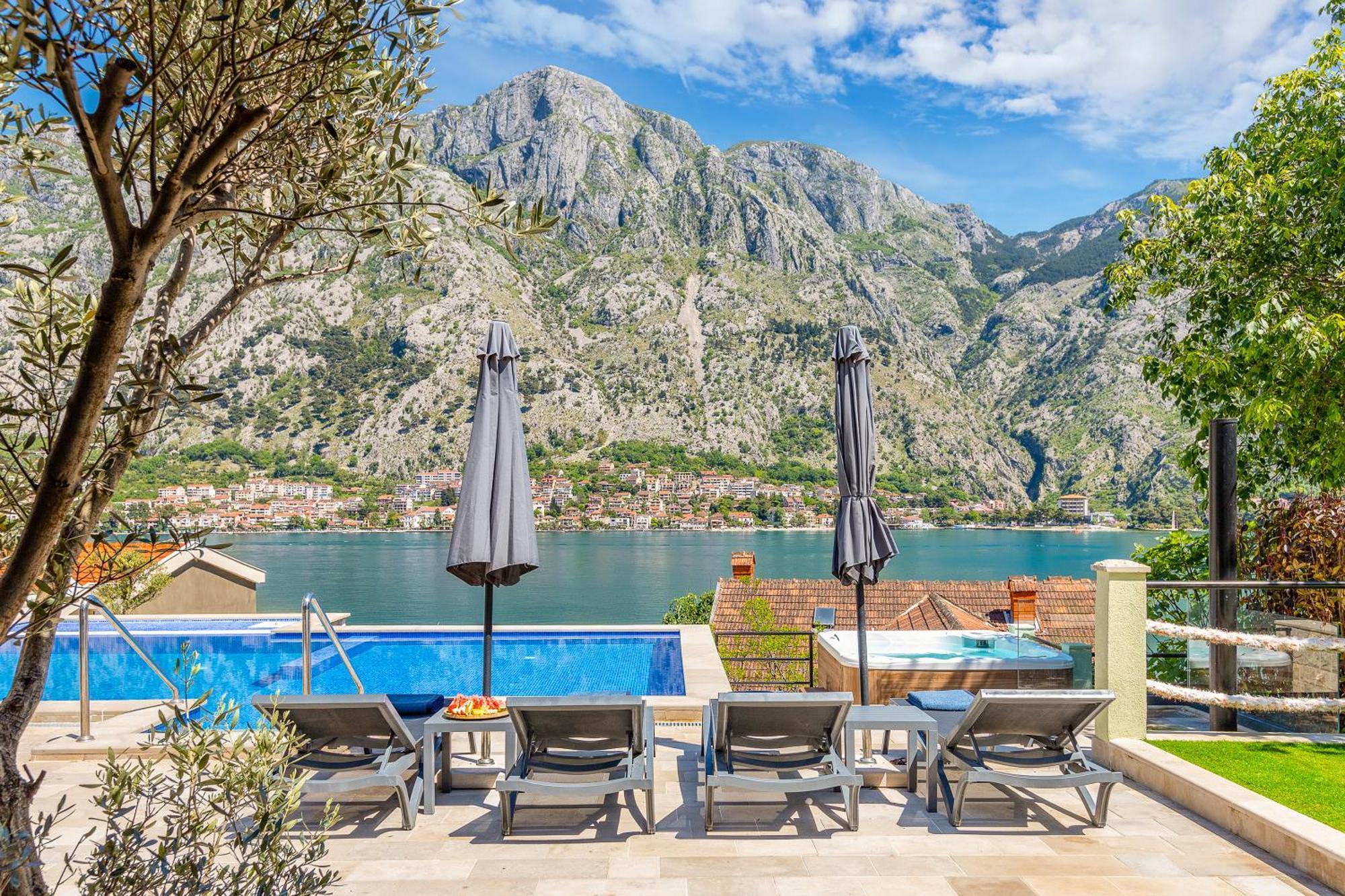 Dekaderon Lux Apartments Kotor Dış mekan fotoğraf