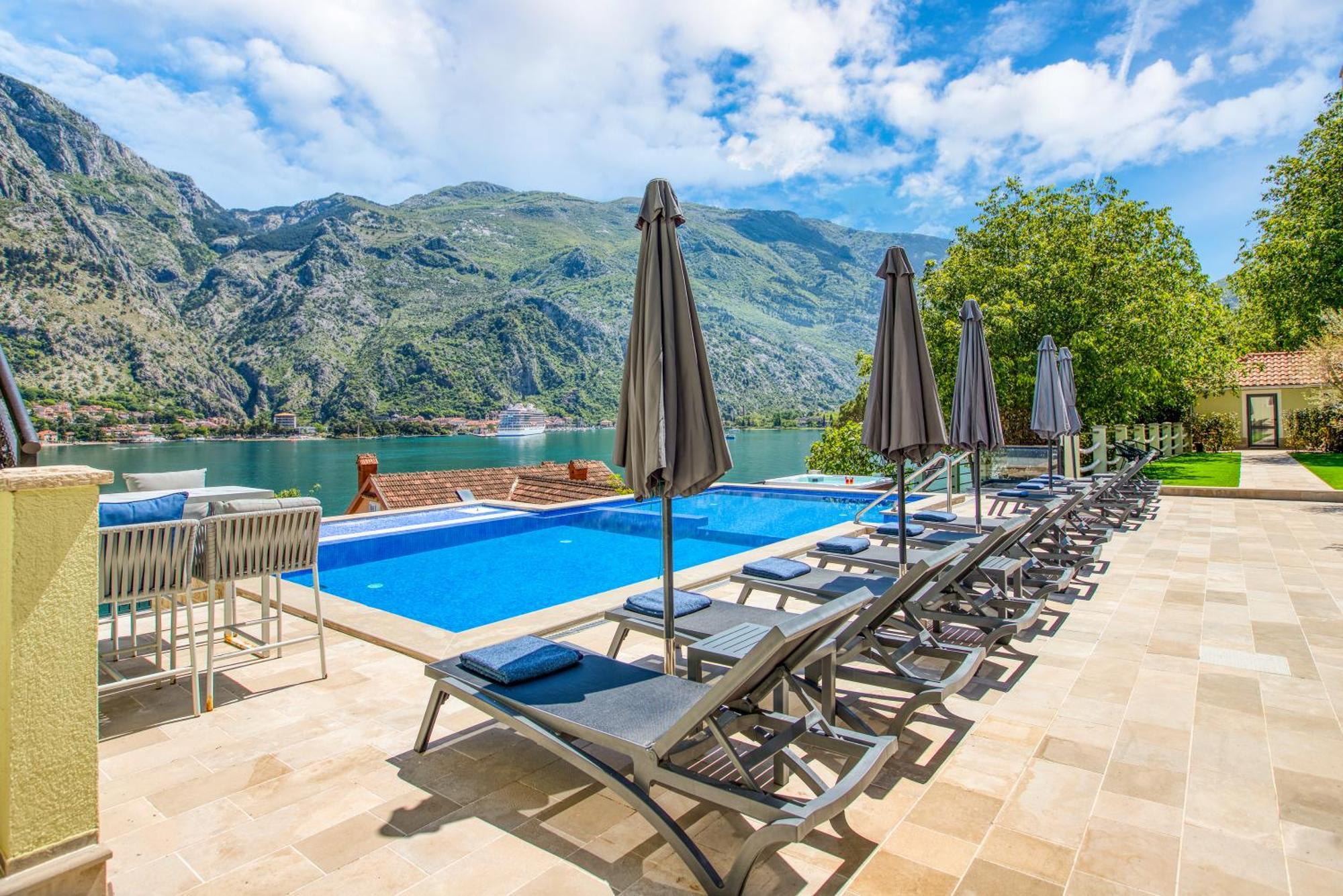 Dekaderon Lux Apartments Kotor Dış mekan fotoğraf