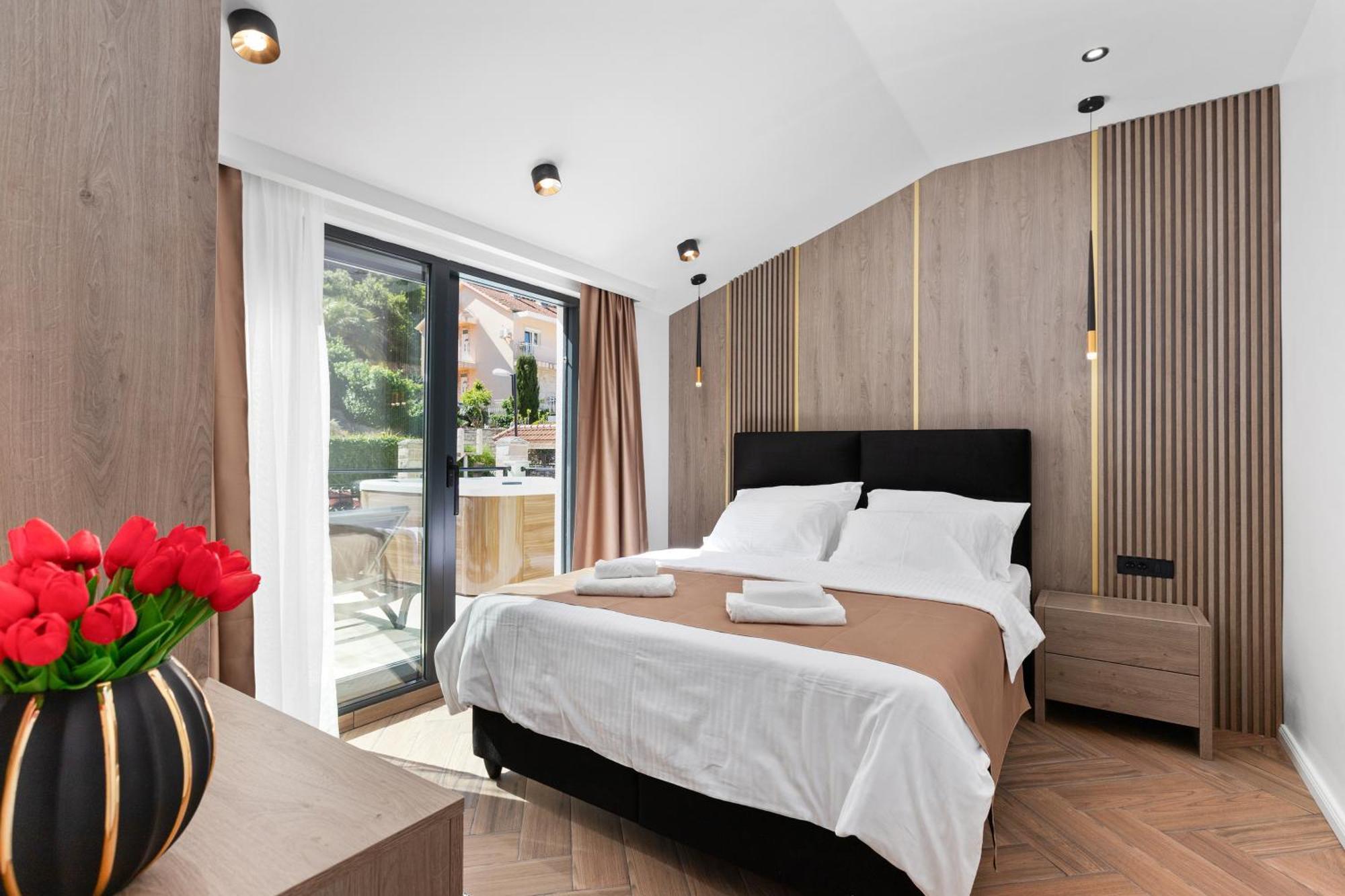 Dekaderon Lux Apartments Kotor Dış mekan fotoğraf