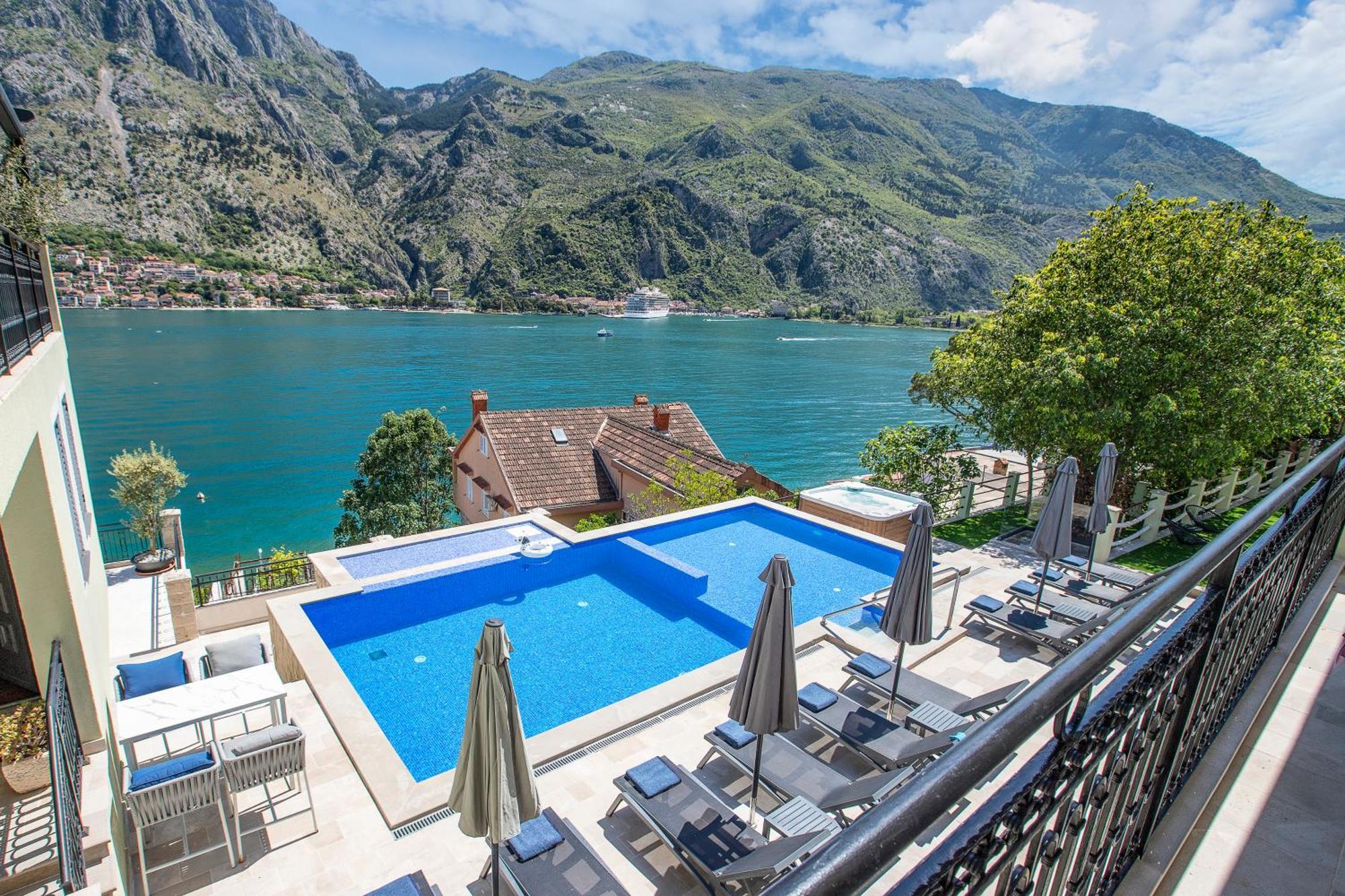 Dekaderon Lux Apartments Kotor Dış mekan fotoğraf