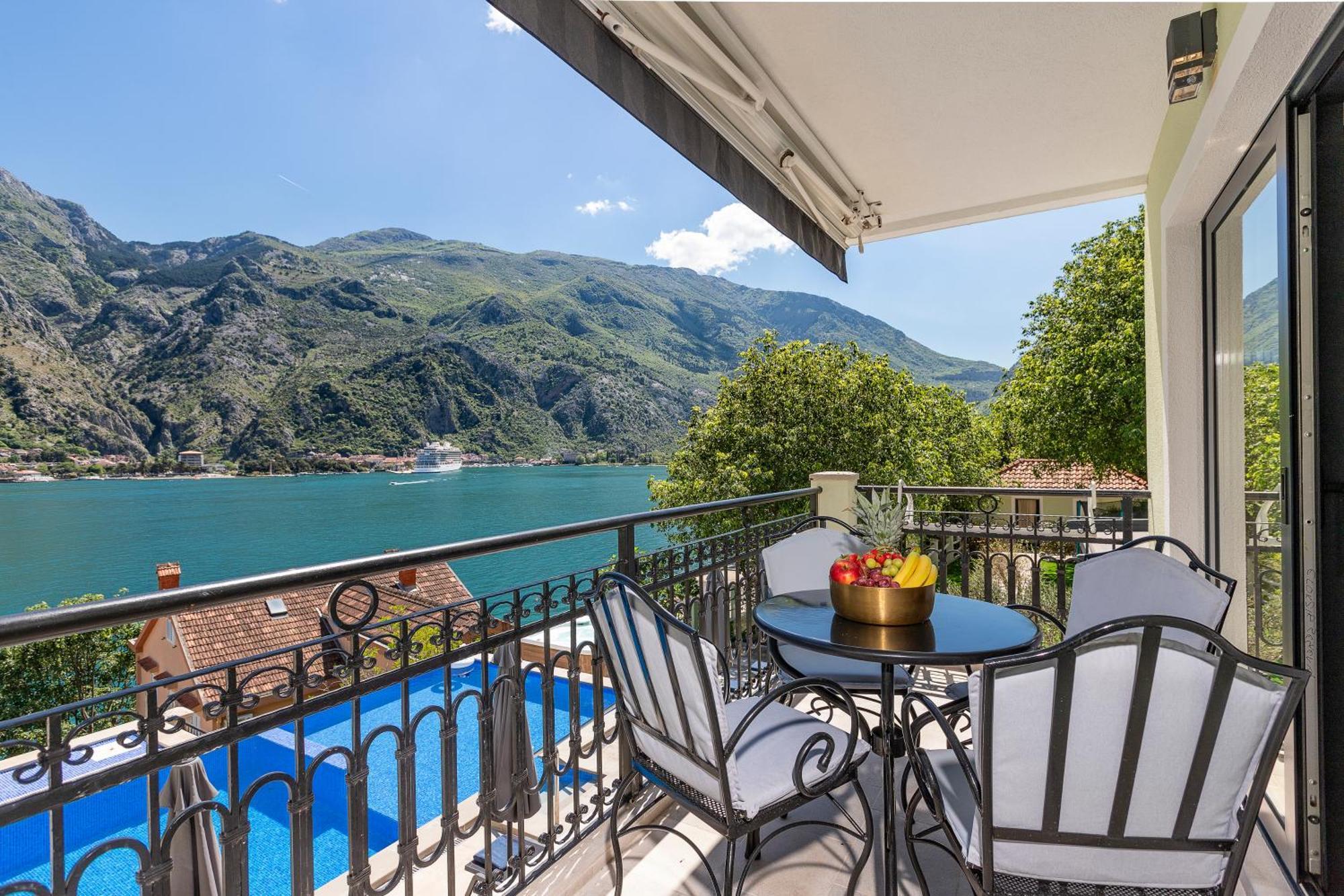 Dekaderon Lux Apartments Kotor Dış mekan fotoğraf